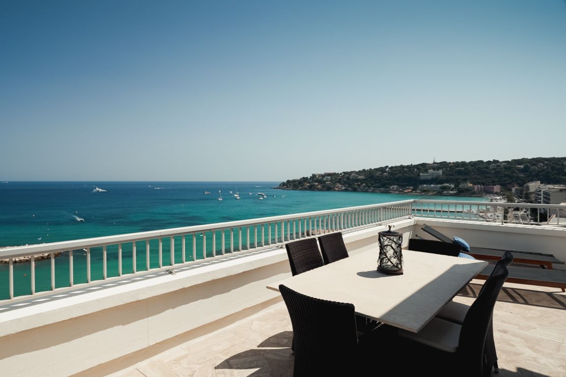 Vente Penthouse 4 pièces 185 m² Roquebrune-Cap-Martin